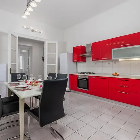 Apartment Dana Rijeka Exterior photo